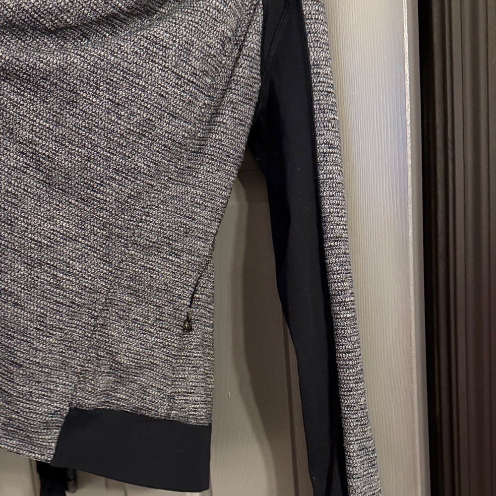 lululemon athletica Heathered Gray and Black double zip Jacket - Picture 7 of 9